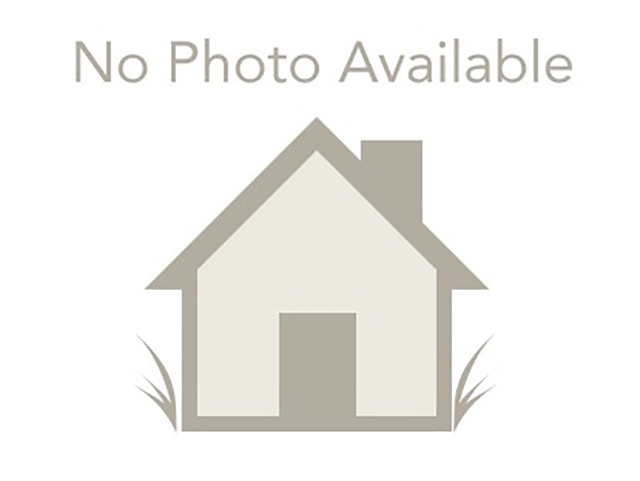 1/1 Condo /W/D Modern kitchen, Parking!
